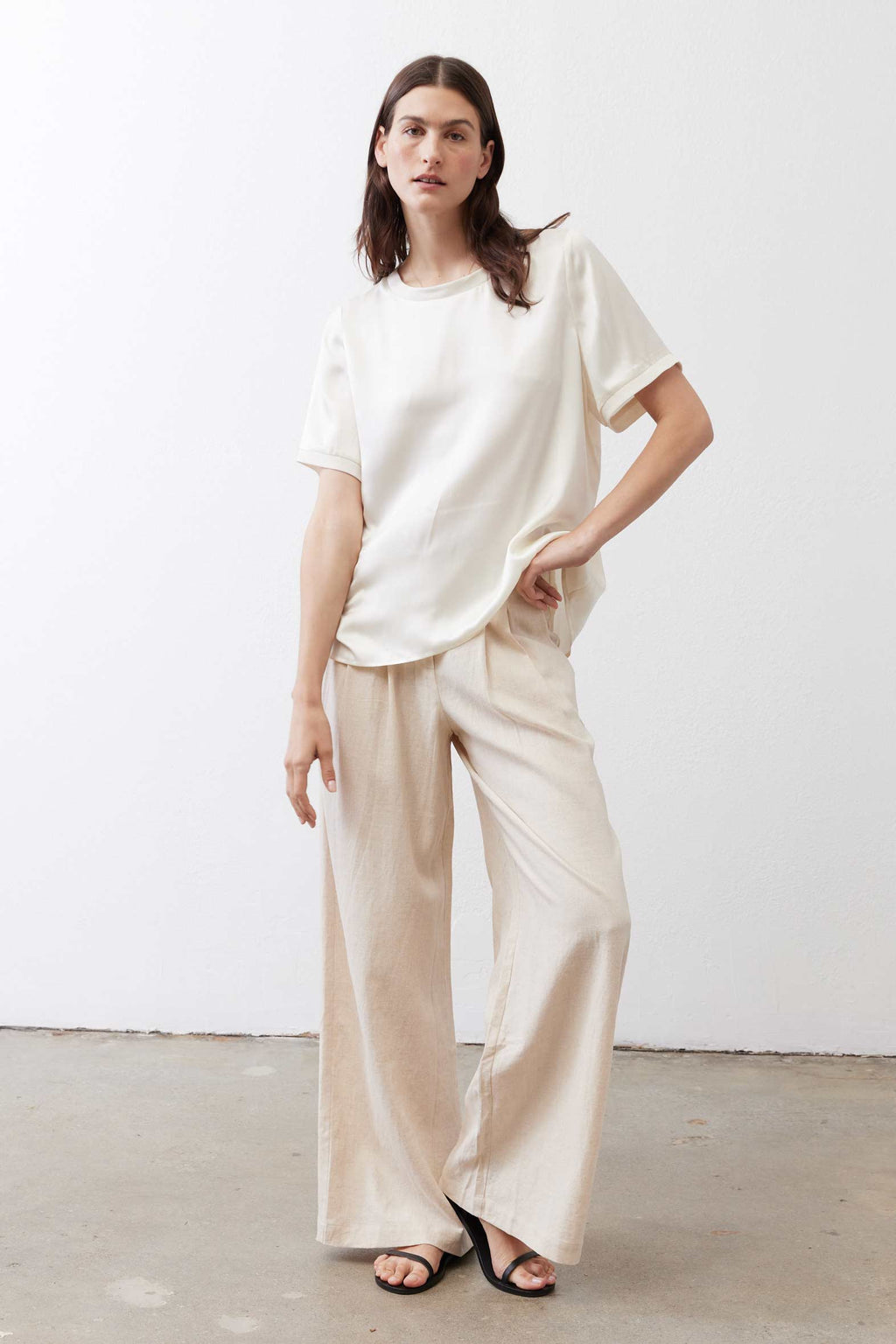 The Wide Leg Linen Trousers