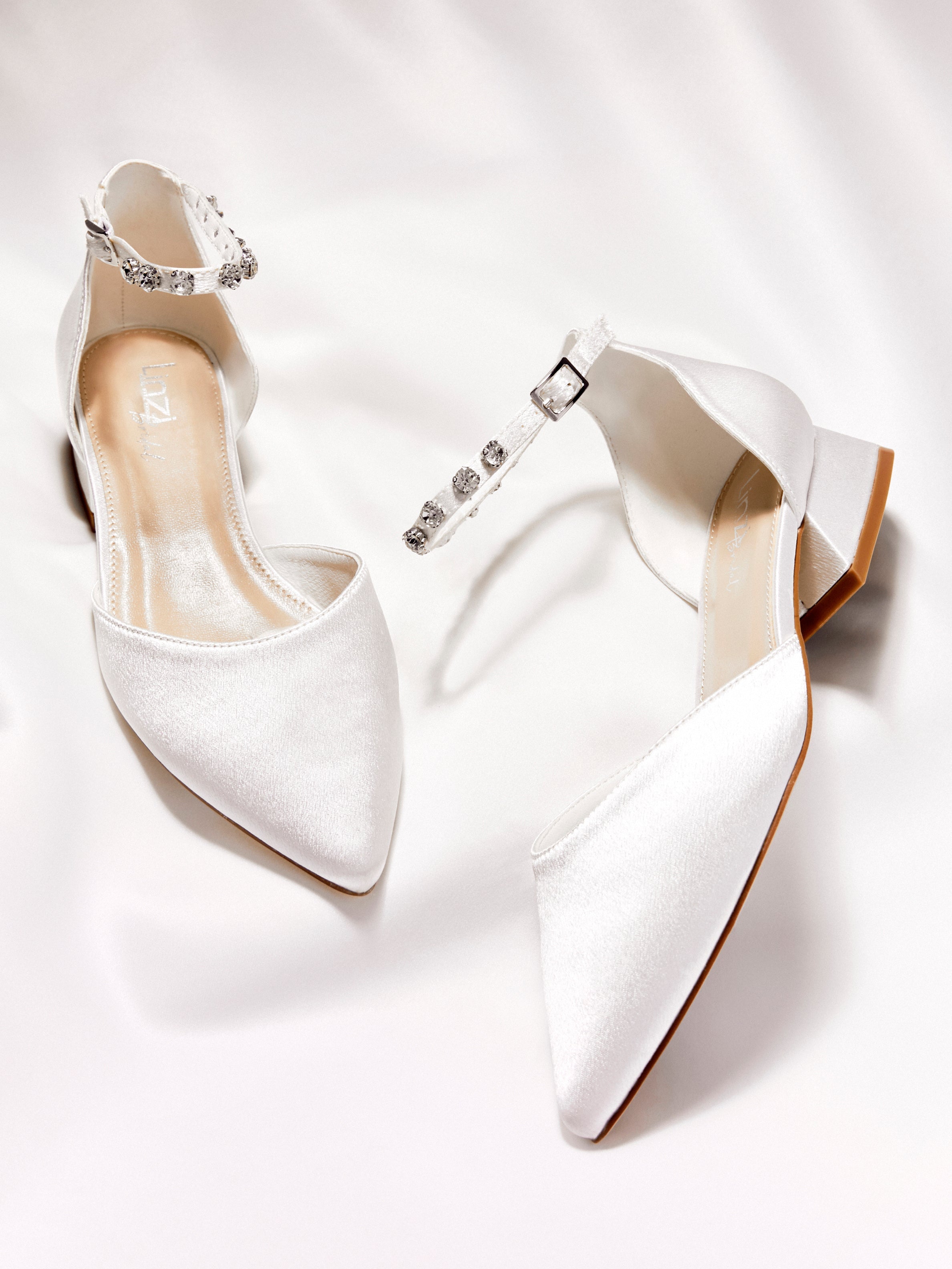 Everlasting Wide Fit Bridal Low Court Heels
