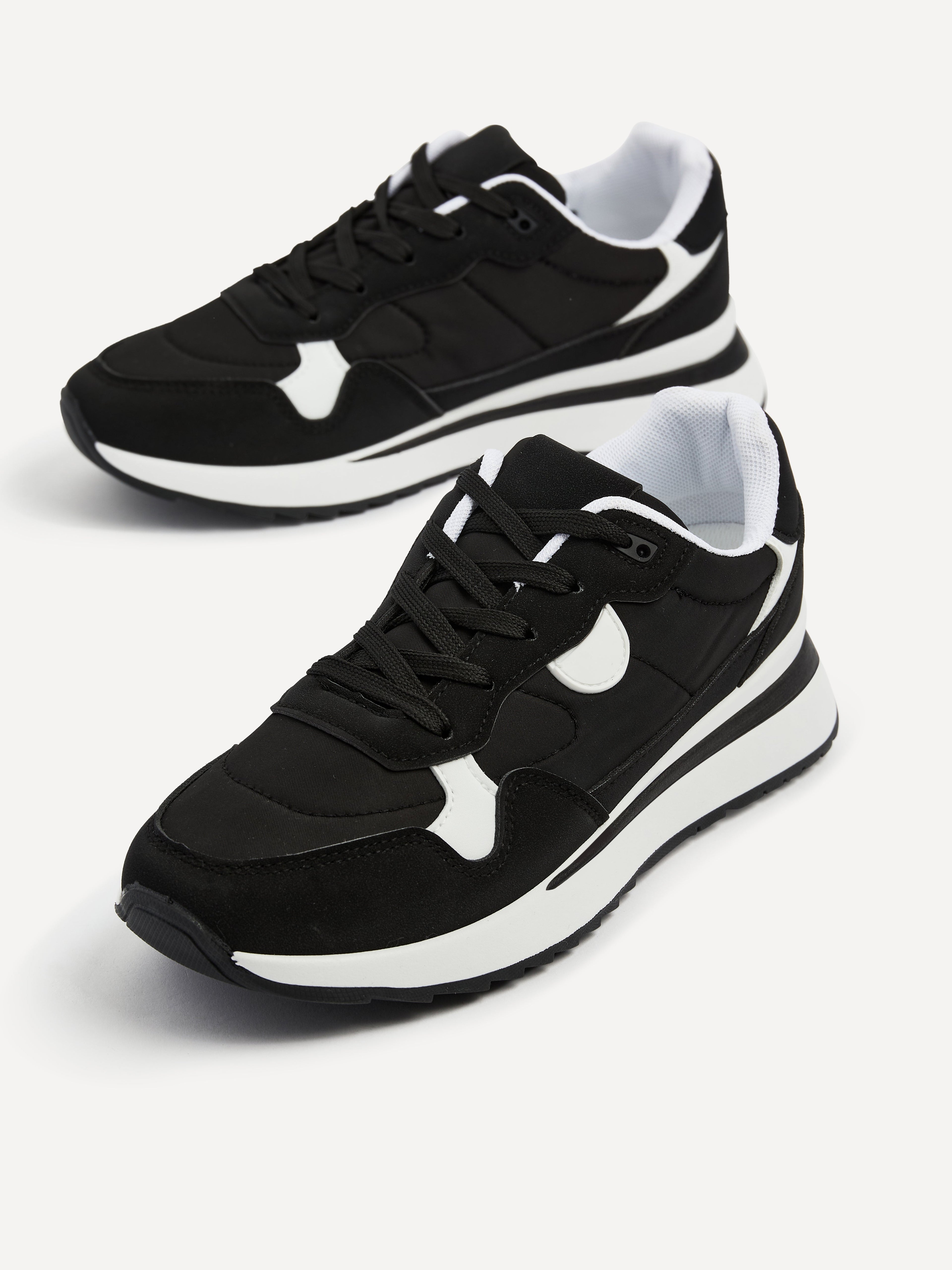 Clapham Black Wedged Trainers