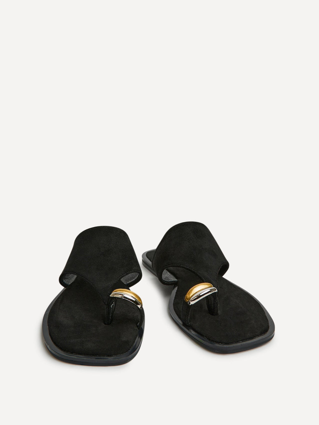 Contain Black Toe Ring Flat Sandals