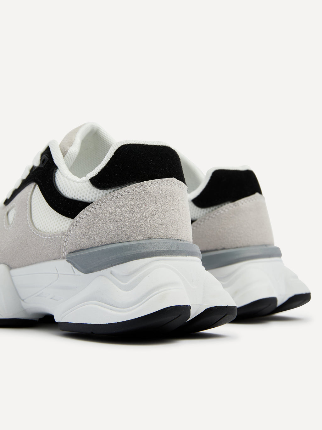 Hackney Black & Grey Trainers