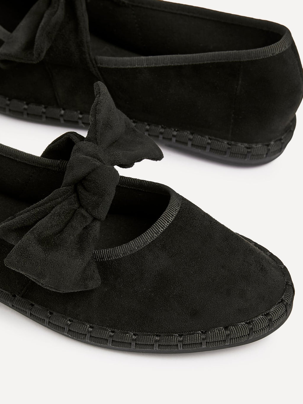 Pout Black Faux Suede Pumps