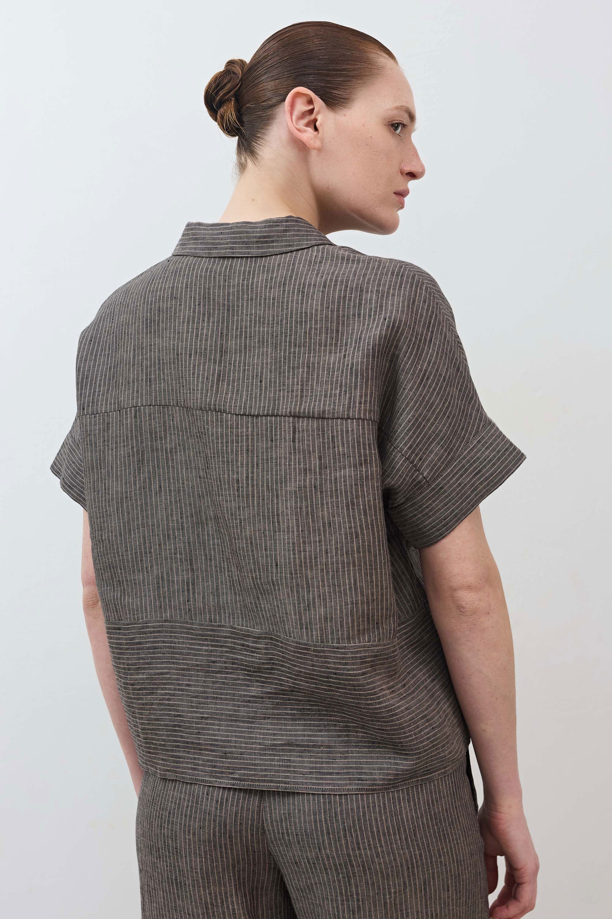 Boxy Linen Cropped Blouse