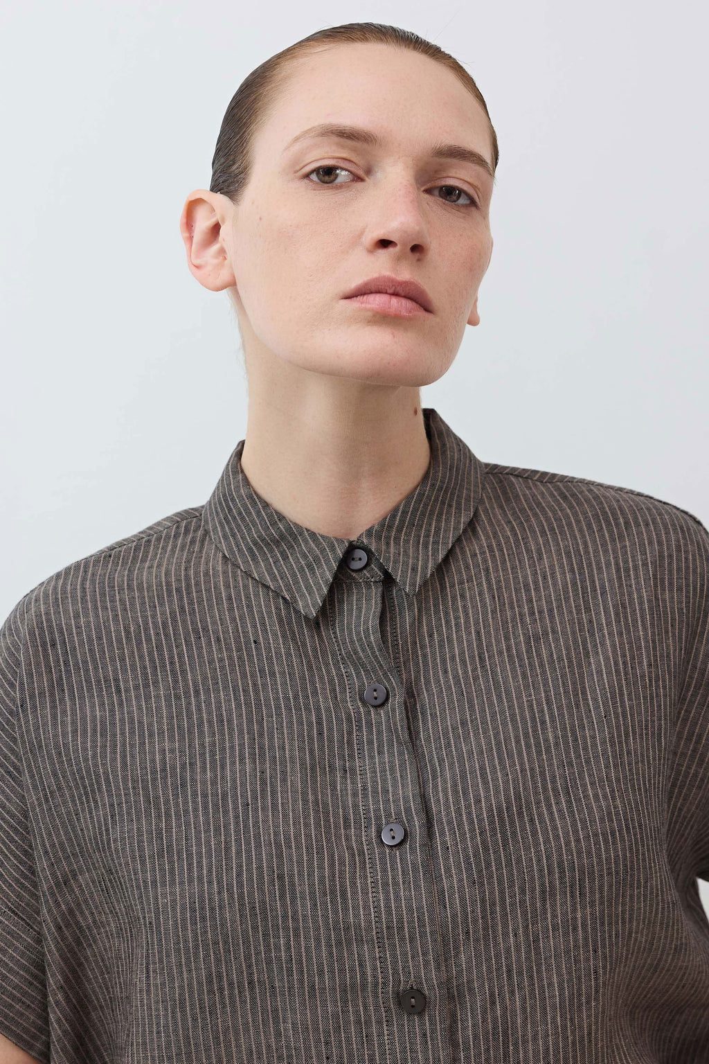 Boxy Linen Cropped Blouse
