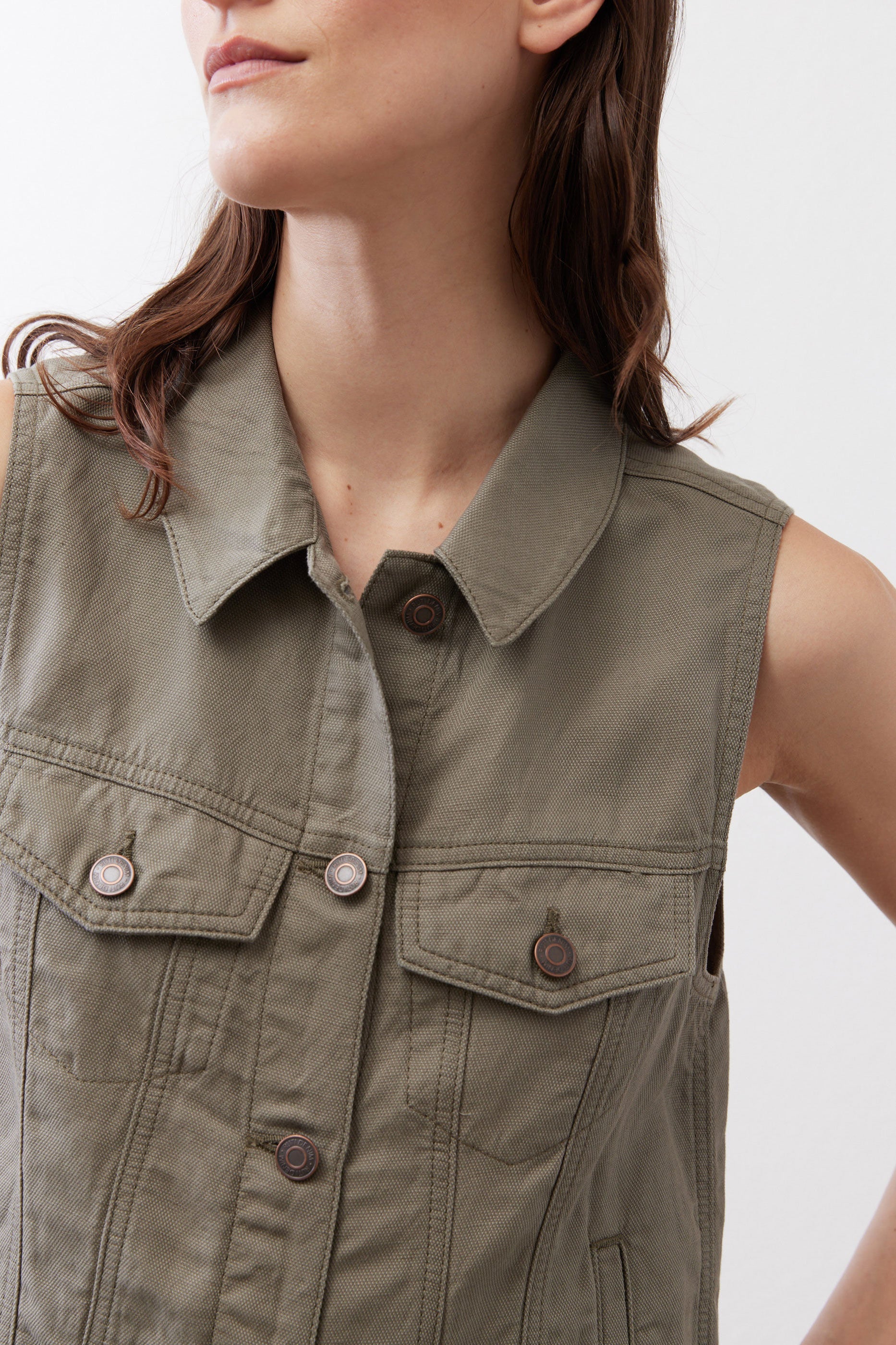 The Cropped Task Vest
