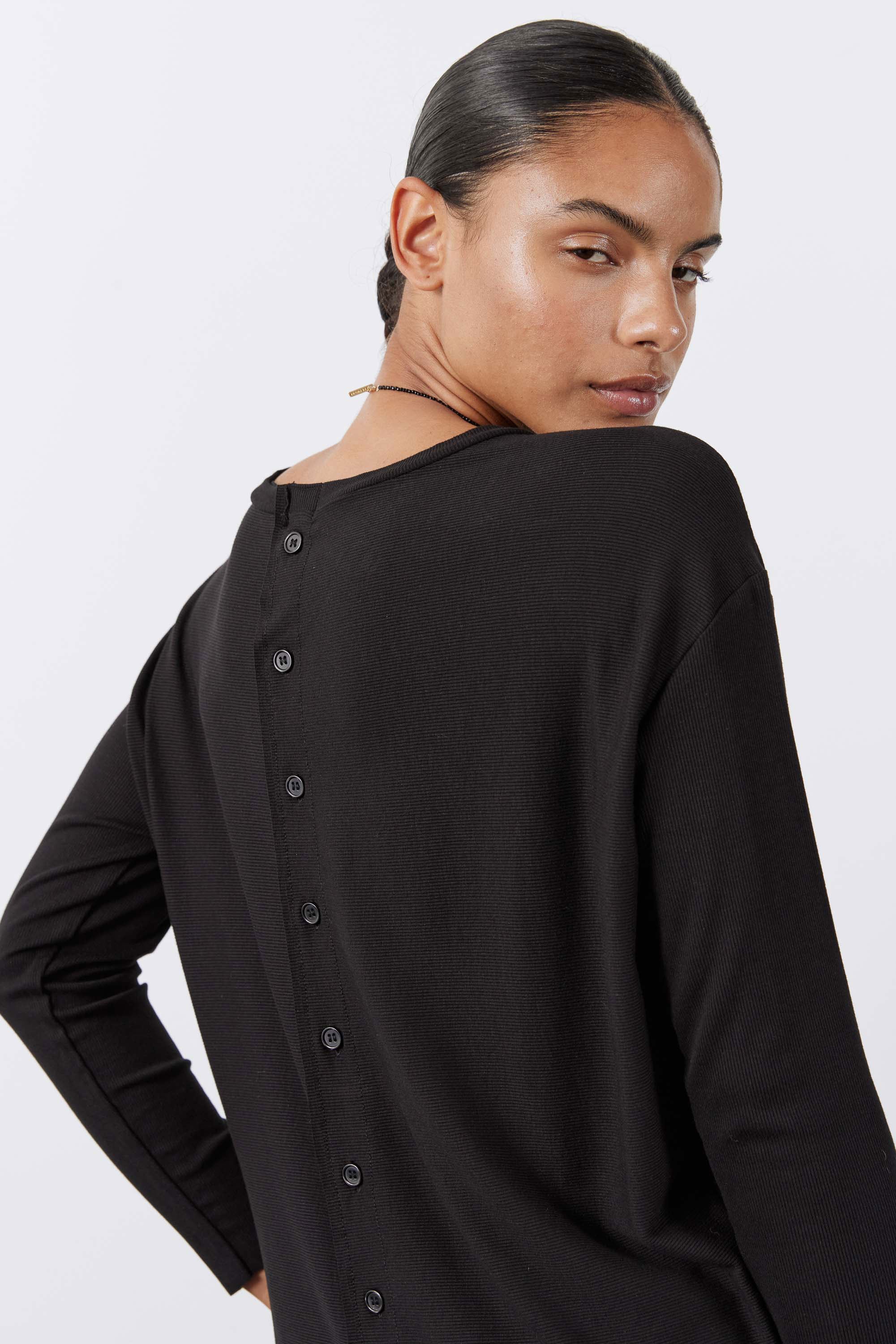 Essential Top With Buttons In The Back