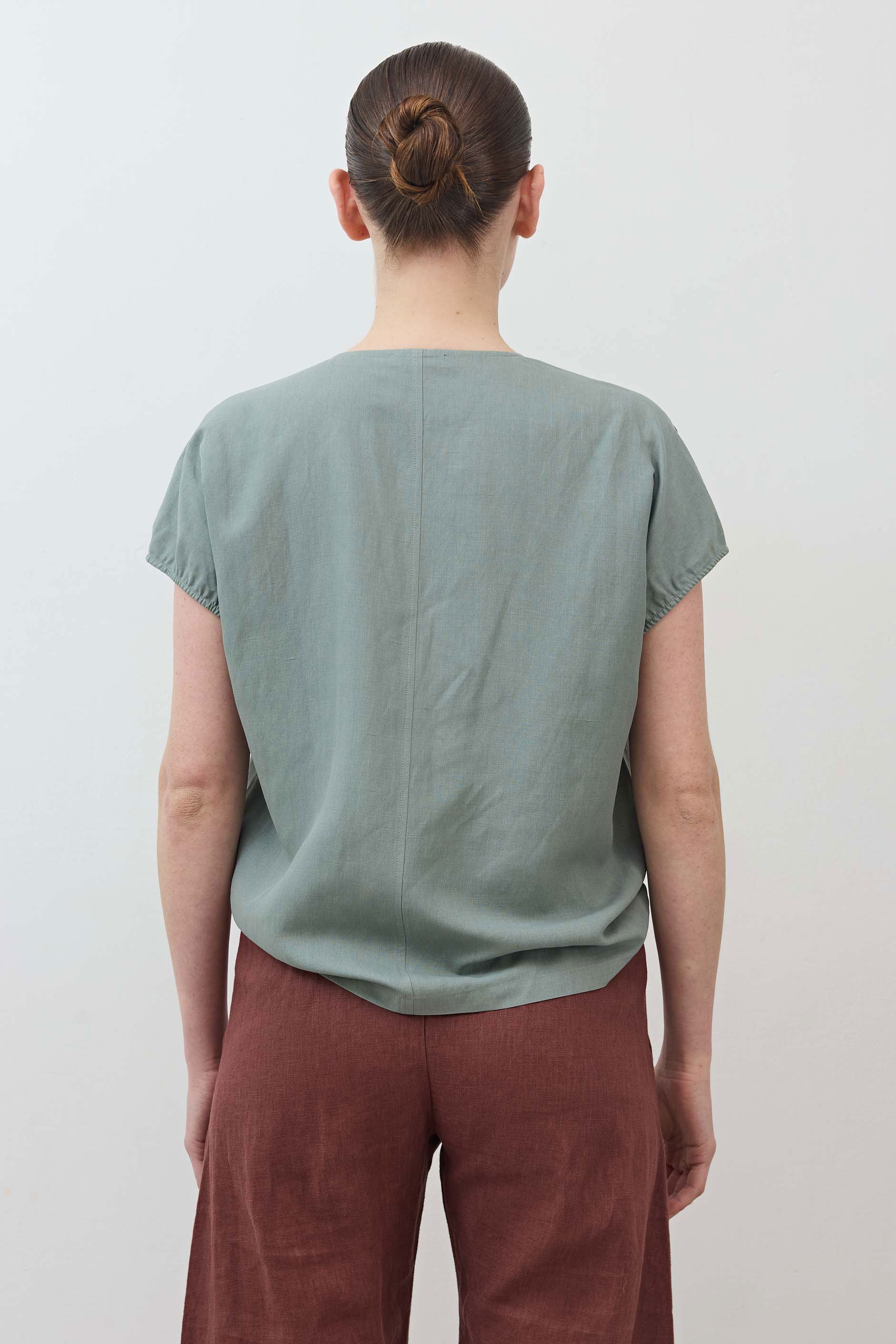 The Nuanced V-Neck Silk Linen Top