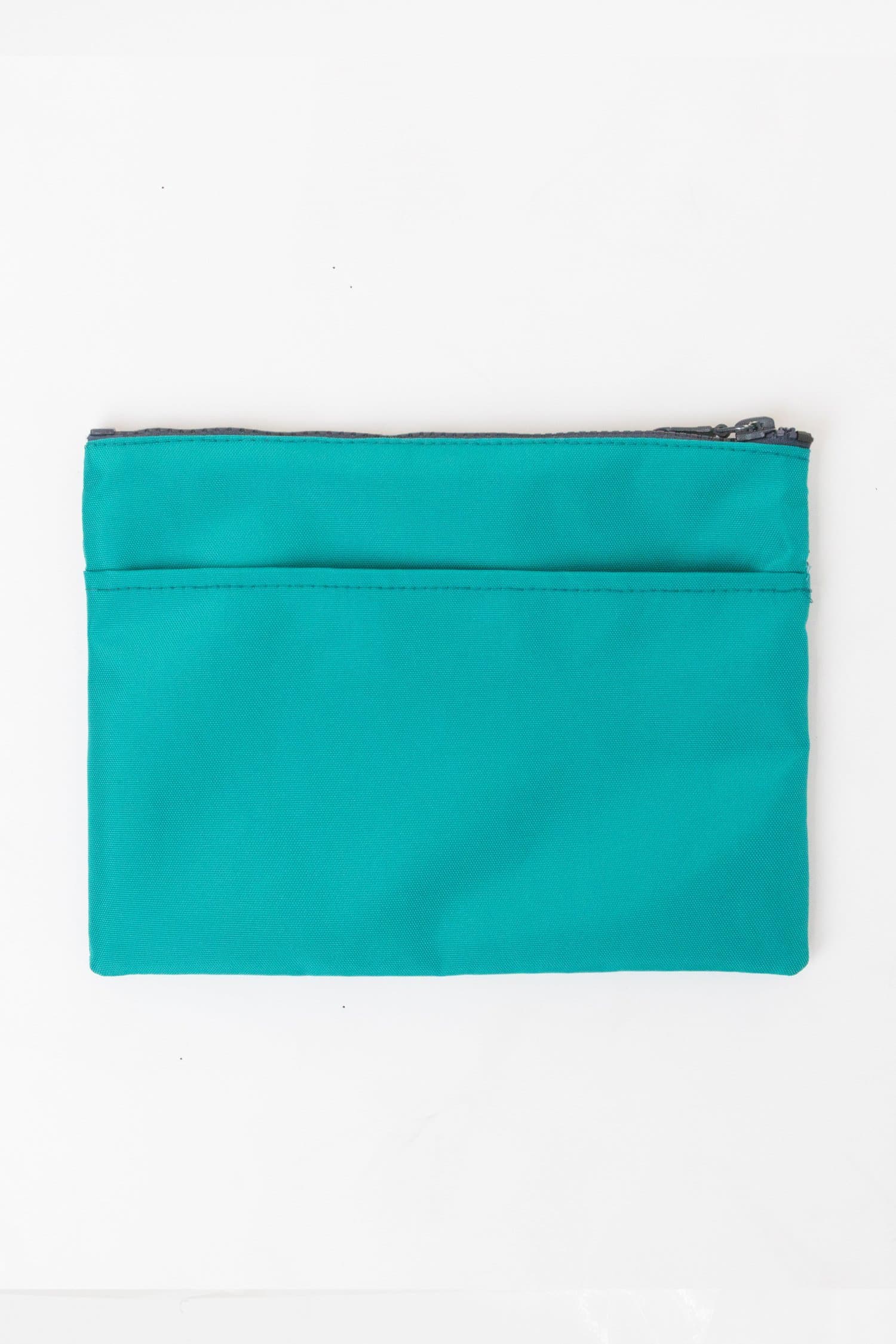RNB502 - Nylon Zippered Pouch