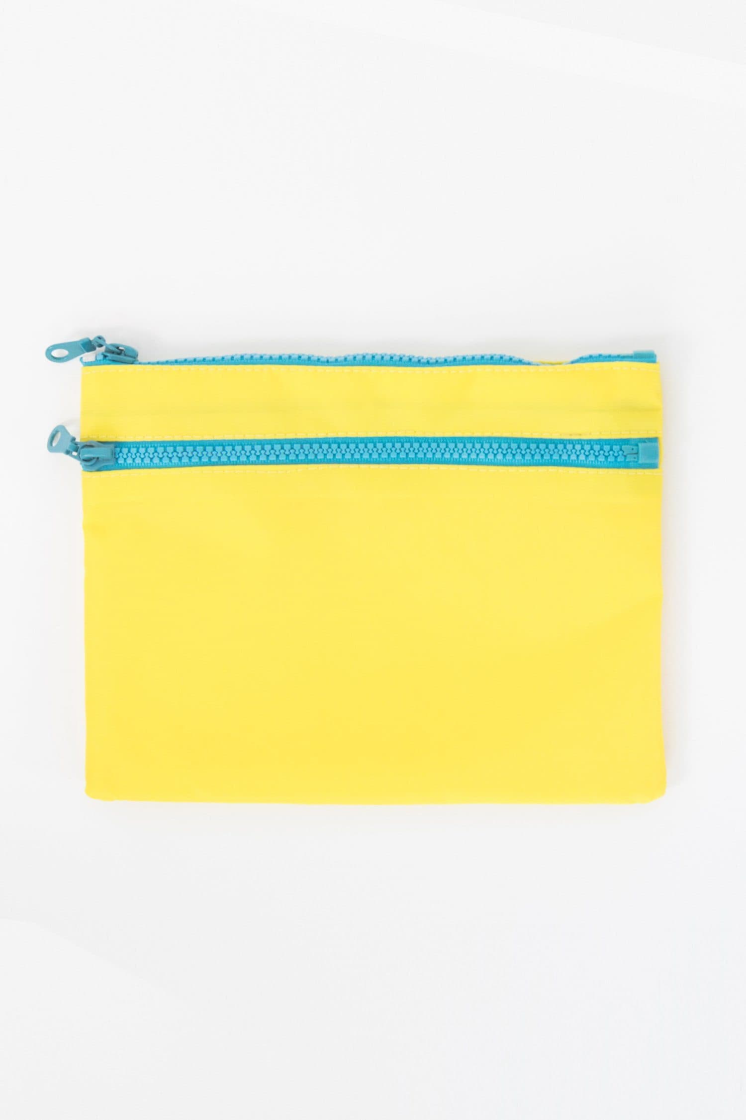 RNB502 - Nylon Zippered Pouch