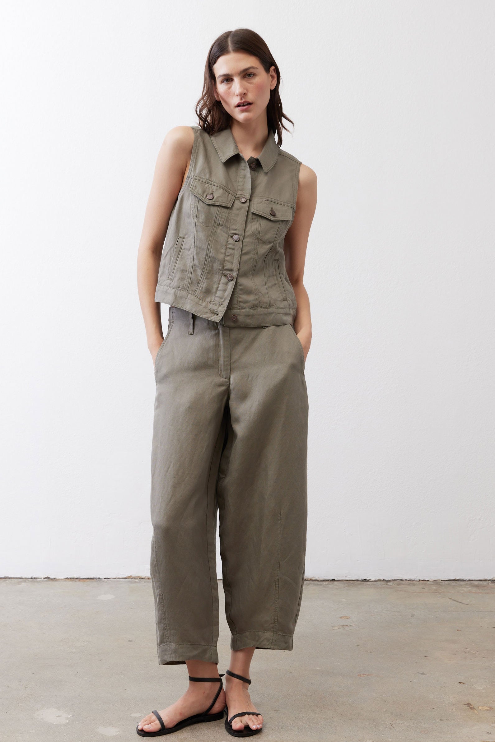 The Wide Leg Ankle Pants